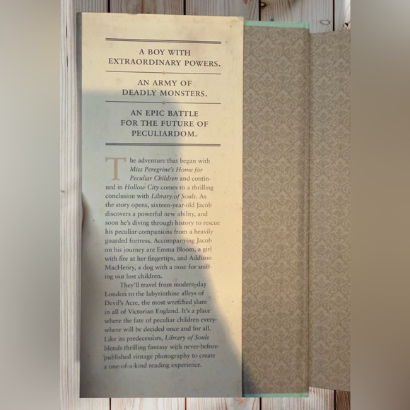 Library of Souls by Ransom Riggs - Picture 3 of 3